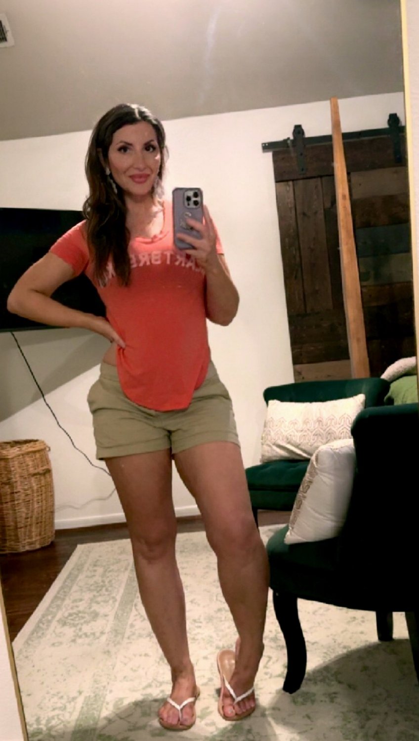 Big Tits MILF Smoken Hot #buidnPiU