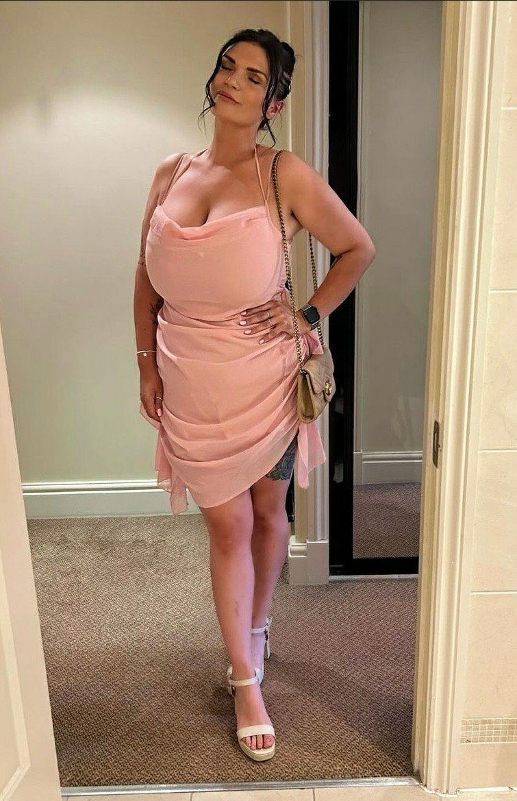 Busty English Rose #u7H2KDsY
