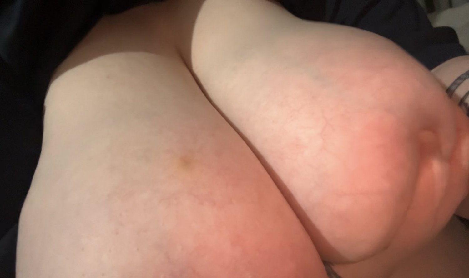 Thicc 🤍 #x9Mlq3CS