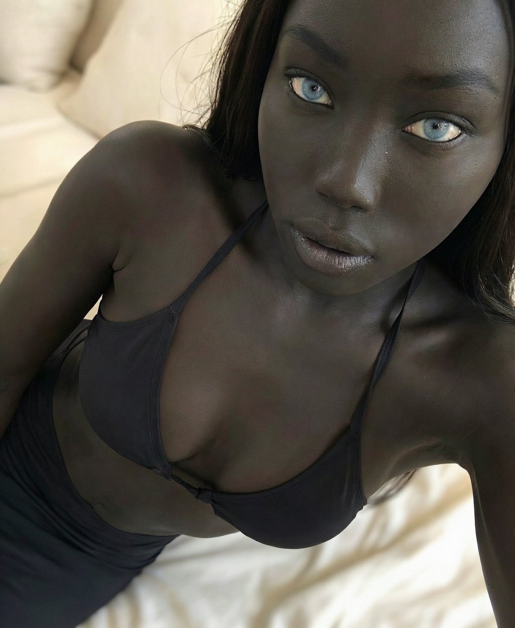 Black woman #wJ3faPyt